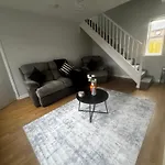 Oakleigh Way, - 2 Bedroom, Sleeps 4, Fully Furnished *