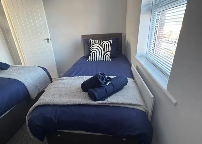 Apartamento Oakleigh Way, - 2 Bedroom, Sleeps 4, Fully Furnished *